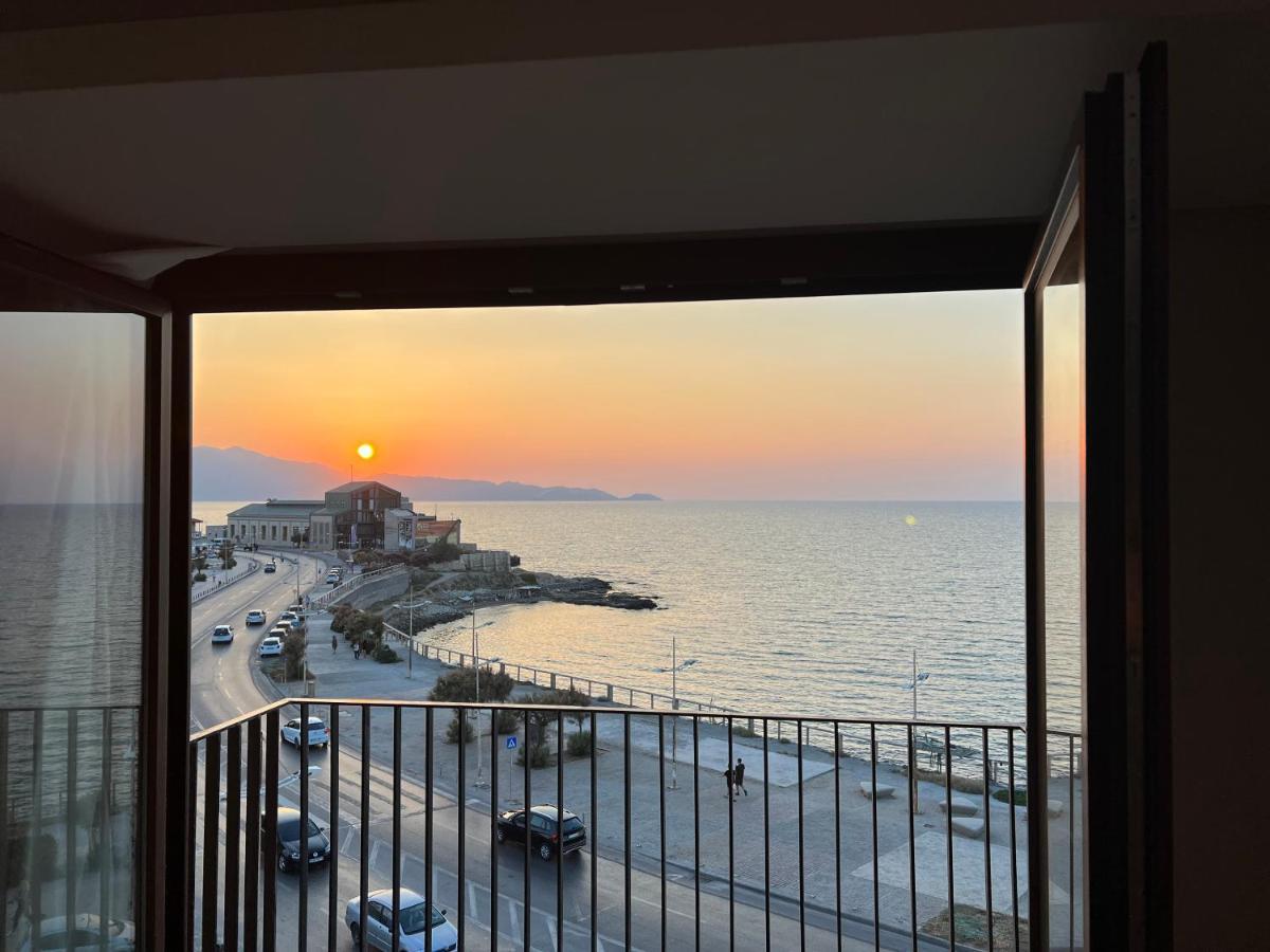 Vespera City Hotel 이라클리온 외부 사진